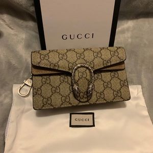 Gucci Dionysus super mini bag
